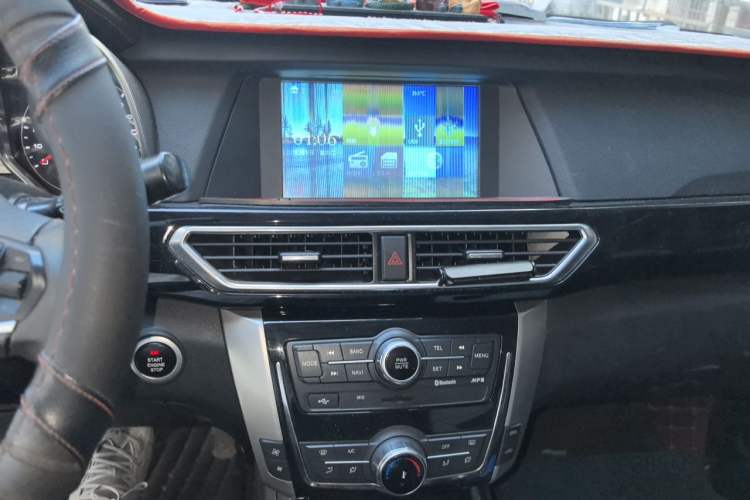 Used Zotye Domy X5 2017 Upgraded Model 1.5T CVT ZhiXian Edition Audio And AC Panel