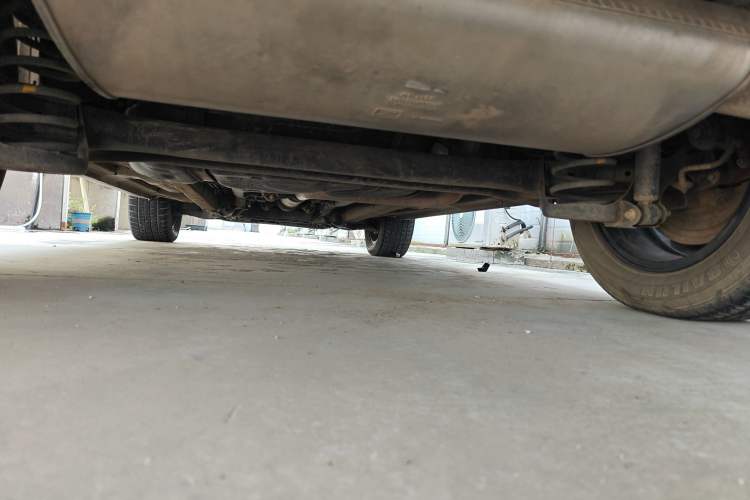 Used Zotye Domy X5 2017 Upgraded Model 1.5T CVT ZhiXian Edition Chassis Rear