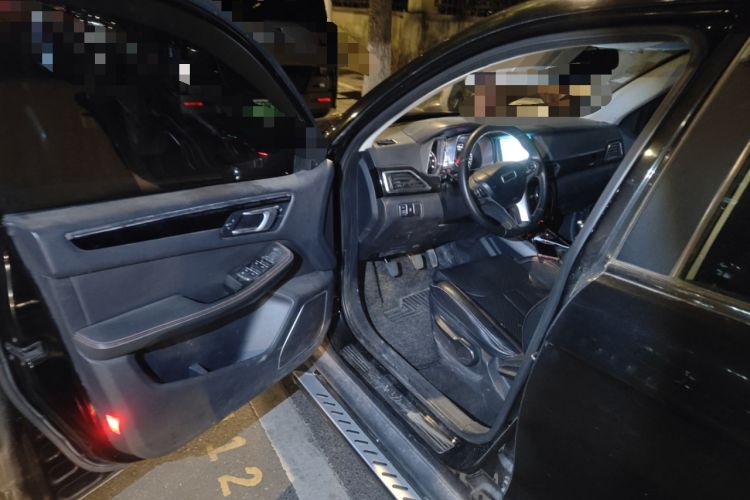 Used Zotye Domy X5 2017 Upgraded Model 1.5T Manual Luxury Version Driver Seat