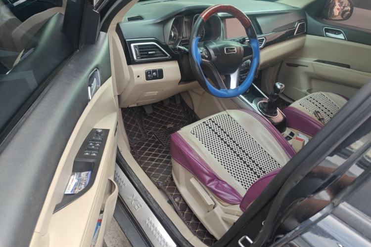 Used Zotye Domy X5 2017 Value Edition 1.6L Manual Fashion Model Driver Seat