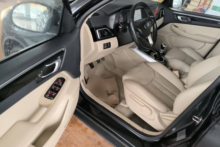 Used Zotye Domy X5 2017 Platinum Edition 1.5T Manual Luxury Model Driver Seat