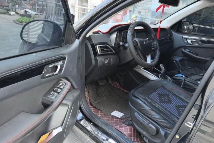 Used Zotye Domy X5 2017 Upgraded Model 1.5T CVT ZhiXian Edition Driver Seat