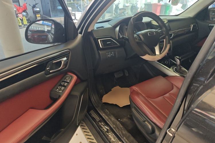 Used Zotye Domy X5 2017 Upgraded Model 1.5T CVT ZhiXian Edition Driver Seat
