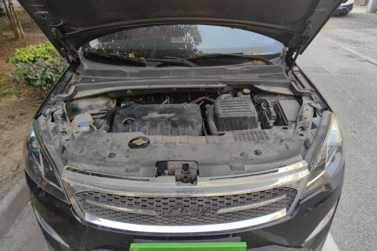 Used Zotye Domy X5 2017 Upgraded Model 1.5T Manual Supreme Edition Engine Bay
