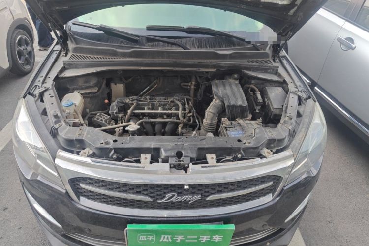 Used Zotye Domy X5 2017 Value Edition 1.6L Manual Fashion Model Engine Bay
