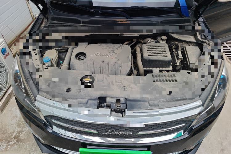 Used Zotye Domy X5 2017 Upgraded Model 1.5T CVT ZhiXian Edition Engine Bay