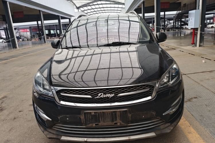 Used Zotye Domy X5 2017 Upgraded Model 1.5T CVT ZhiXian Edition Front