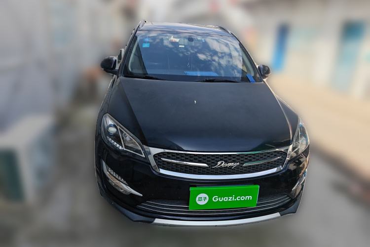 Used Zotye Domy X5 2017 Upgraded Model 1.5T CVT ZhiXian Edition Front