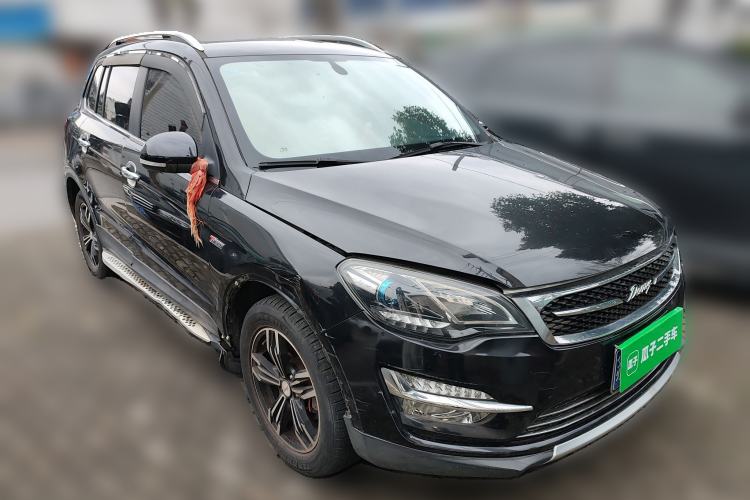 Used Zotye Domy X5 2017 Upgraded Model 1.5T CVT ZhiXian Edition Front Right 45 Deg