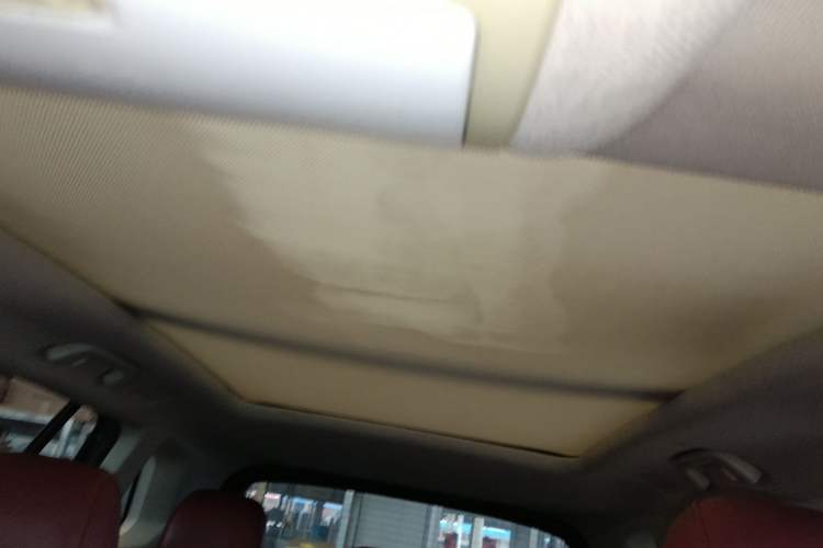 Used Zotye Domy X5 2017 Upgraded Model 1.5T CVT ZhiXian Edition Headliner
