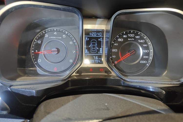 Used Zotye Domy X5 2017 Upgraded Model 1.5T Manual Luxury Version Instrument Cluster