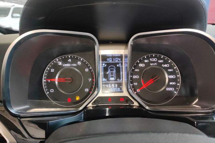 Used Zotye Domy X5 2017 Upgraded Model 1.5T Manual Luxury Version Instrument Cluster