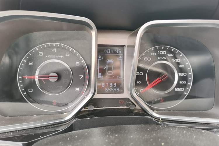 Used Zotye Domy X5 2017 Upgraded Model 1.5T Manual Luxury Edition Instrument Cluster