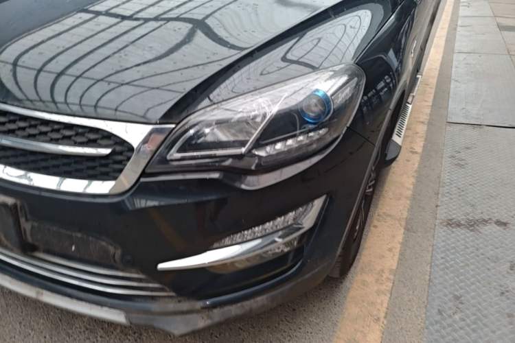Used Zotye Domy X5 2017 Upgraded Model 1.5T CVT ZhiXian Edition Left Front Headlight