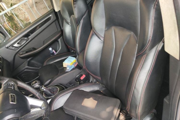 Used Zotye Domy X5 2017 Upgraded Model 1.5T Manual Luxury Edition Left Front Seat