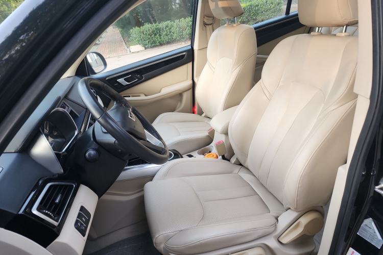 Used Zotye Domy X5 2017 Upgraded Model 1.5T CVT Landlord Edition Left Front Seat