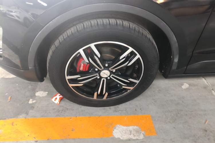 Used Zotye Domy X5 2017 Upgraded Model 1.5T CVT ZhiXian Edition Left Front Wheel Hub
