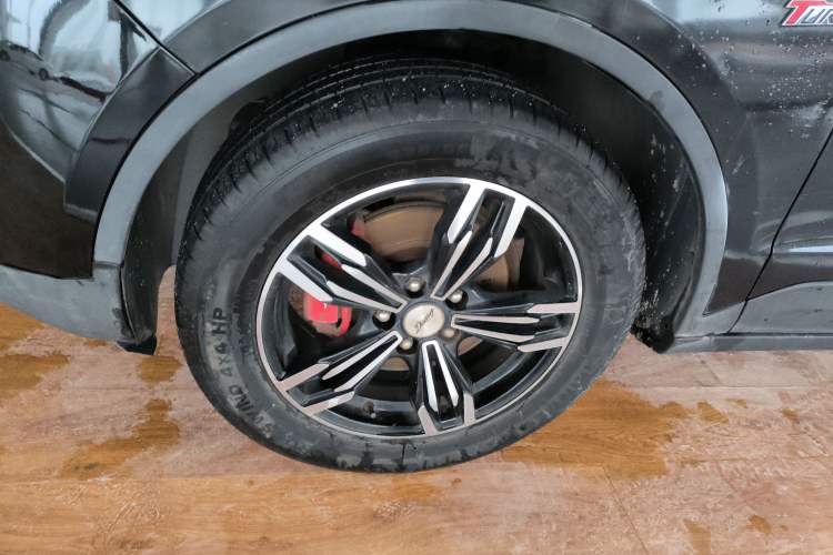 Used Zotye Domy X5 2017 Platinum Edition 1.5T Manual Luxury Model Left Front Wheel Hub