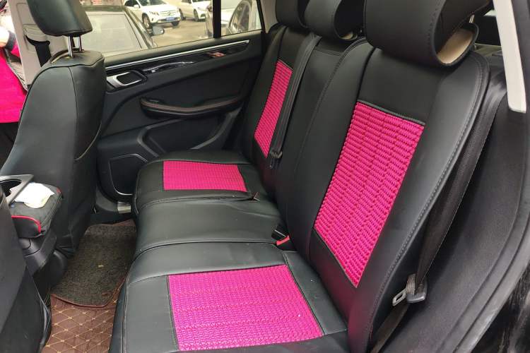 Used Zotye Domy X5 2017 Upgraded Model 1.5T CVT ZhiXian Edition Left Rear Seat