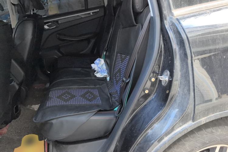 Used Zotye Domy X5 2017 Upgraded Model 1.5T CVT ZhiXian Edition Left Rear Seat