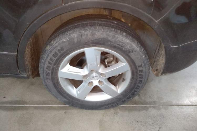 Used Zotye Domy X5 2017 Value Edition 1.6L Manual Fashion Model Left Rear Wheel Hub