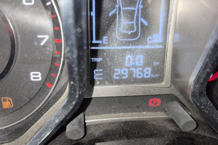 Used Zotye Domy X5 2017 Upgraded Model 1.5T CVT ZhiXian Edition Odometer Close Up