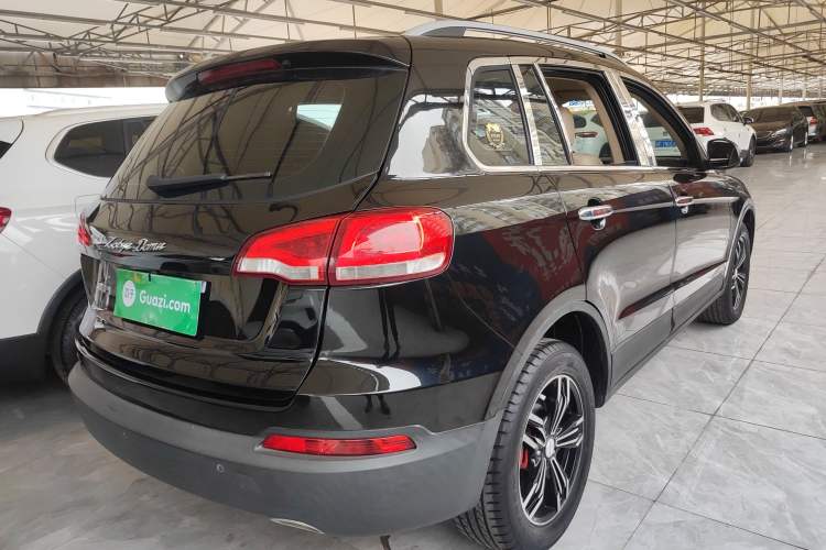 Used Zotye Domy X5 2017 Upgraded Model 1.5T Manual Luxury Version Rear Right 45 Deg