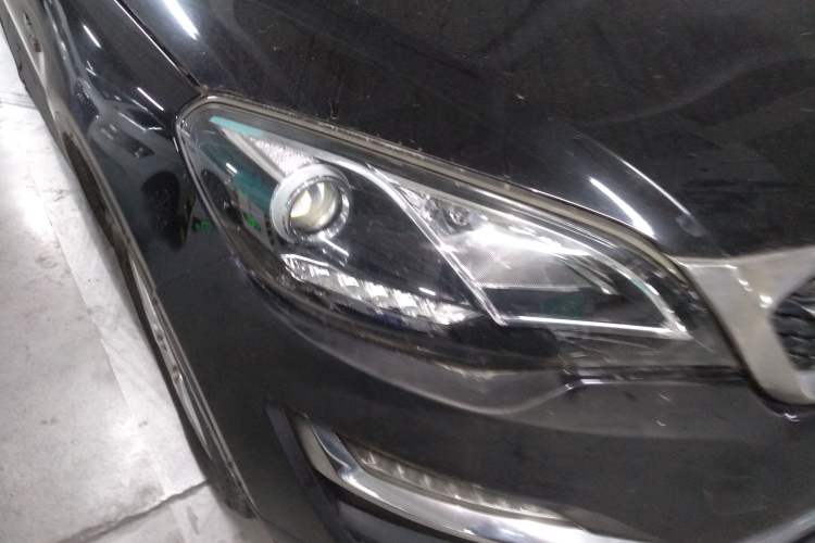 Used Zotye Domy X5 2017 Value Edition 1.6L Manual Fashion Model Right Front Headlight