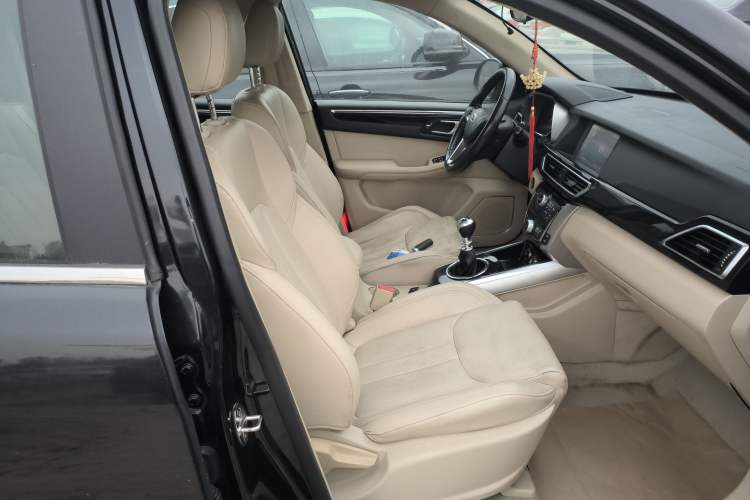 Used Zotye Domy X5 2017 Platinum Edition 1.5T Manual Luxury Model Right Front Seat