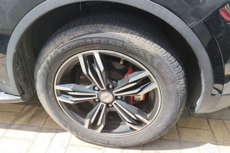 Used Zotye Domy X5 2017 Upgraded Model 1.5T Manual Luxury Version Right Front Wheel Hub