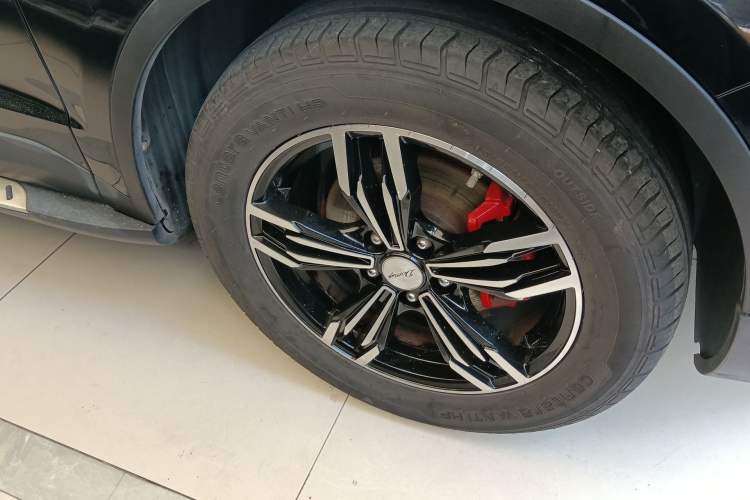 Used Zotye Domy X5 2017 Upgraded Model 1.5T CVT ZhiXian Edition Right Front Wheel Hub