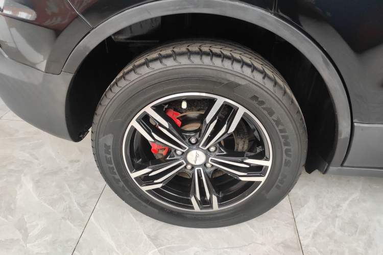 Used Zotye Domy X5 2017 Upgraded Model 1.5T Manual Luxury Version Right Rear Wheel Hub