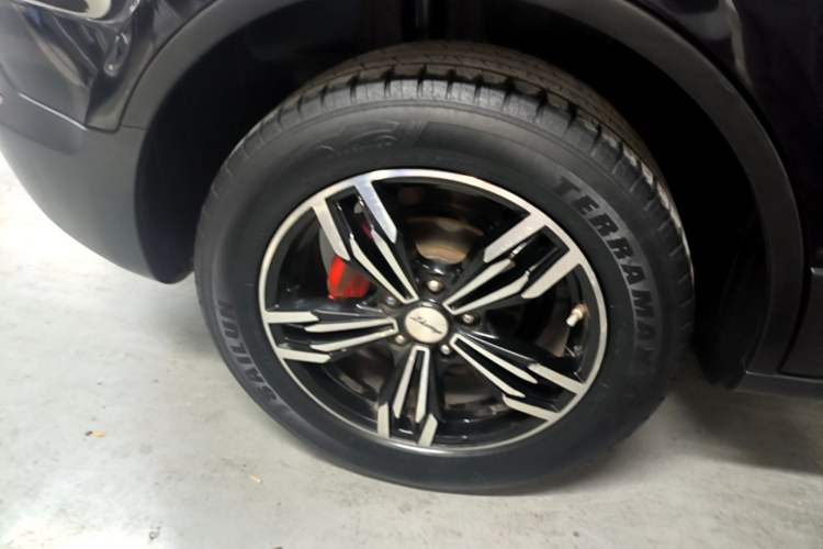 Used Zotye Domy X5 2017 Upgraded Model 1.5T CVT ZhiXian Edition Right Rear Wheel Hub