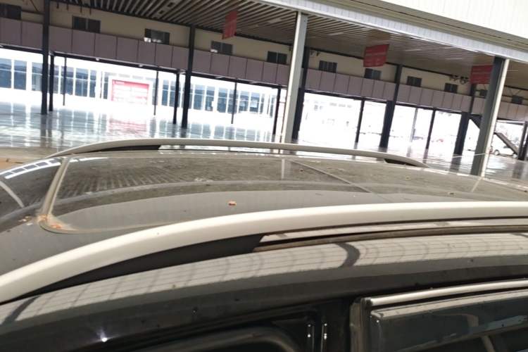 Used Zotye Domy X5 2017 Upgraded Model 1.5T CVT ZhiXian Edition Roof