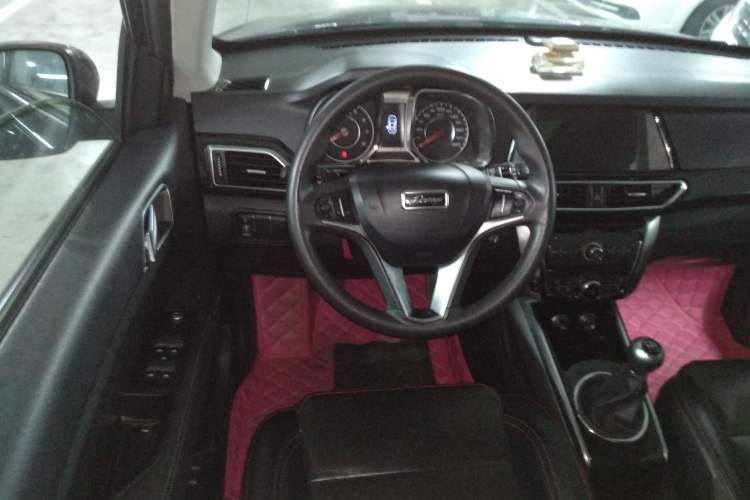 Used Zotye Domy X5 2017 Value Edition 1.6L Manual Fashion Model Steering Wheel