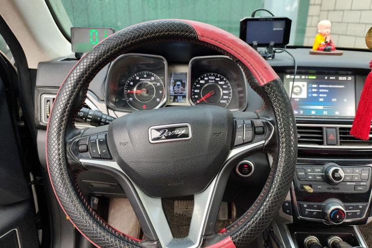 Used Zotye Domy X5 2017 Upgraded Model 1.5T CVT ZhiXian Edition Steering Wheel