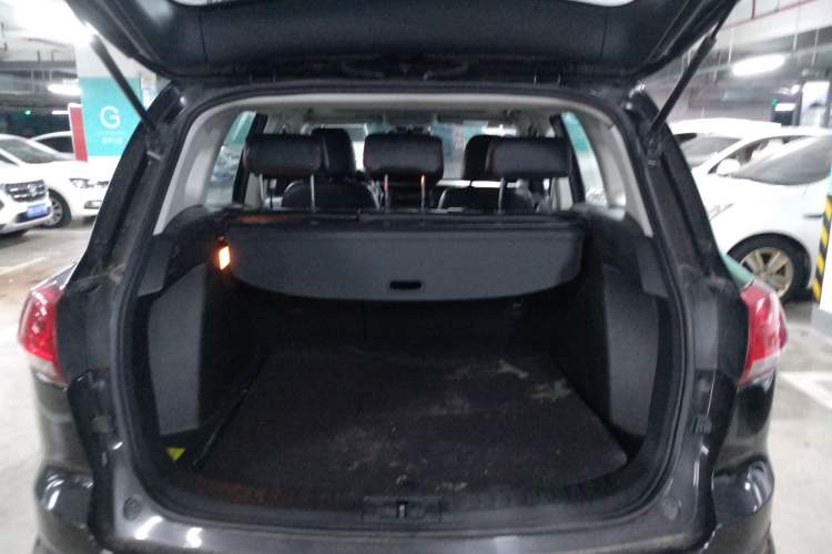 Used Zotye Domy X5 2017 Value Edition 1.6L Manual Fashion Model Trunk