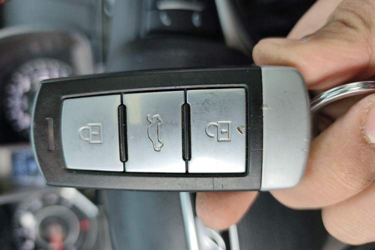 Used Zotye Domy X5 2017 Upgraded Model 1.5T CVT ZhiXian Edition Vehicle Key
