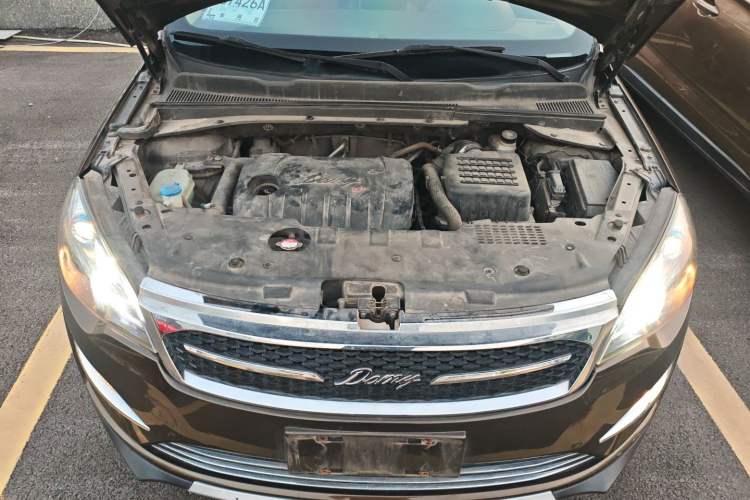 Used Zotye Domy X5 2017 Upgraded Model 1.5T Manual Luxury Edition Engine Bay