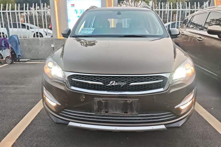 Used Zotye Domy X5 2017 Upgraded Model 1.5T Manual Luxury Edition Exterior 1
