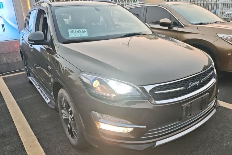 Used Zotye Domy X5 2017 Upgraded Model 1.5T Manual Luxury Edition Exterior 2