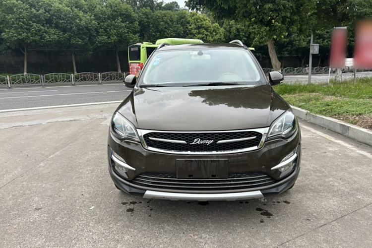 Used Zotye Domy X5 2017 Upgraded Model 1.5T Manual Luxury Edition Exterior 5