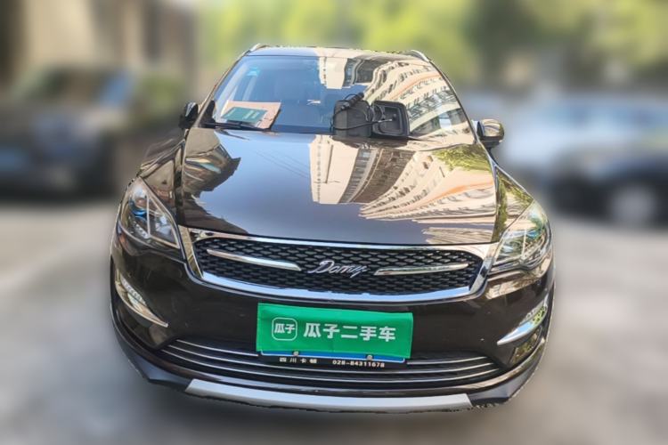 Used Zotye Domy X5 2017 Upgraded Model 1.5T Manual Luxury Version Front
