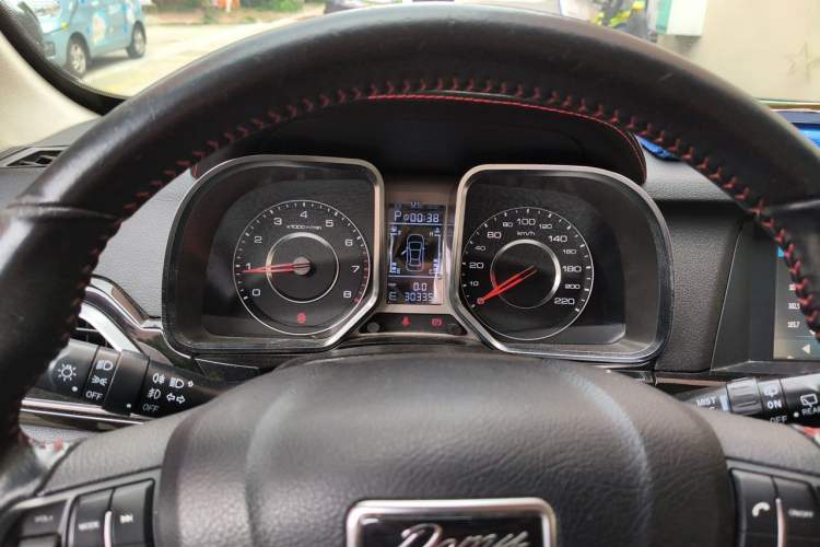 Used Zotye Domy X5 2017 Upgraded Model 1.5T CVT ZhiXian Edition Instrument Cluster