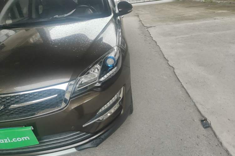 Used Zotye Domy X5 2017 Platinum Edition 1.5T Manual Luxury Model Left Front Headlight