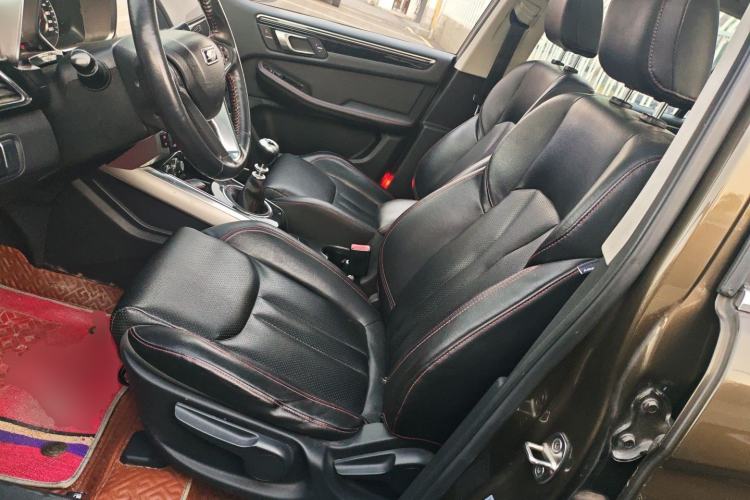 Used Zotye Domy X5 2017 Upgraded Model 1.5T Manual Luxury Edition Left Front Seat