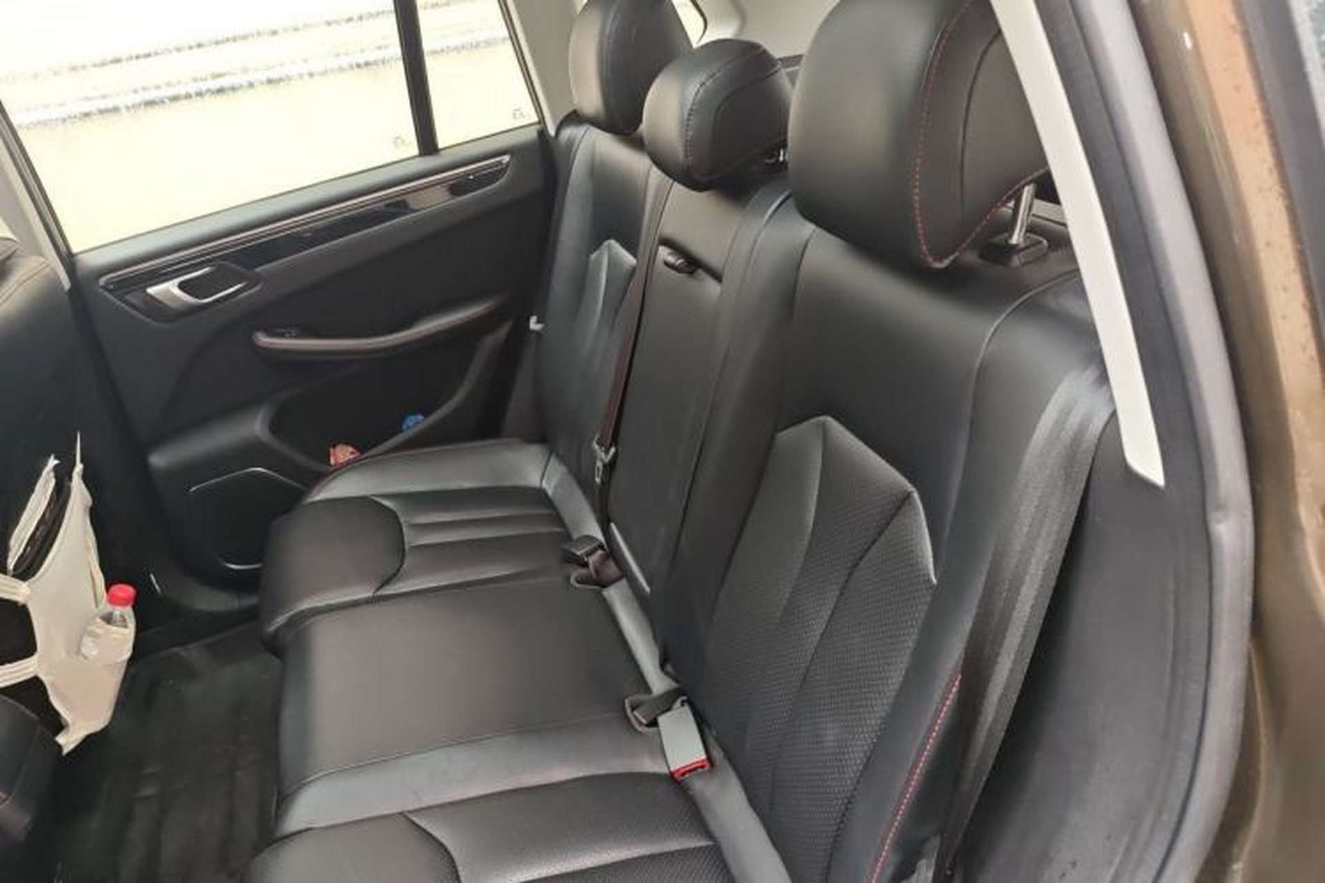 Used Zotye Domy X5 2017 Upgraded Model 1.5T CVT ZhiXian Edition Left Rear Seat