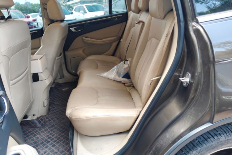 Used Zotye Domy X5 2017 Upgraded Model 1.5T CVT Landlord Edition Left Rear Seat