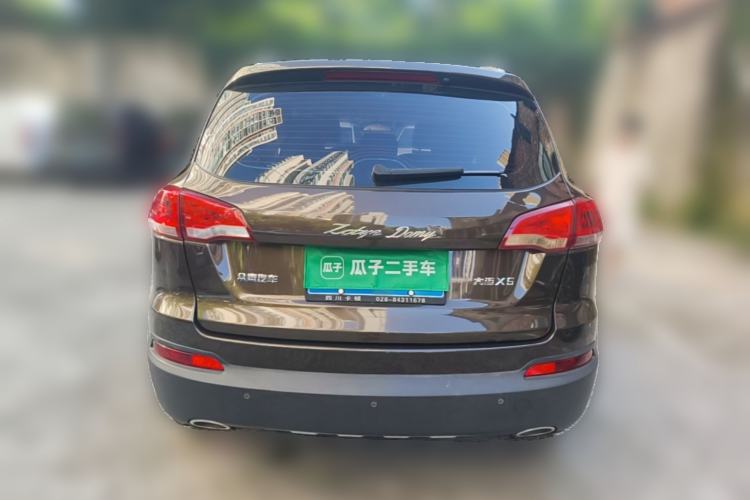 Used Zotye Domy X5 2017 Upgraded Model 1.5T Manual Luxury Version Rear