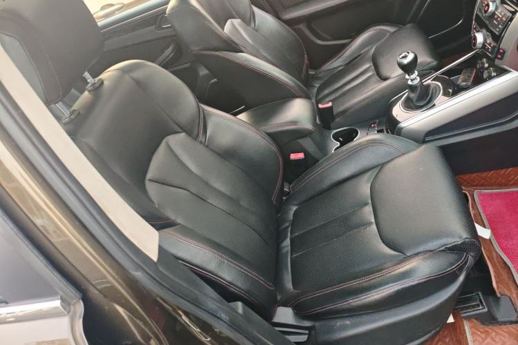 Used Zotye Domy X5 2017 Upgraded Model 1.5T Manual Luxury Edition Right Front Seat